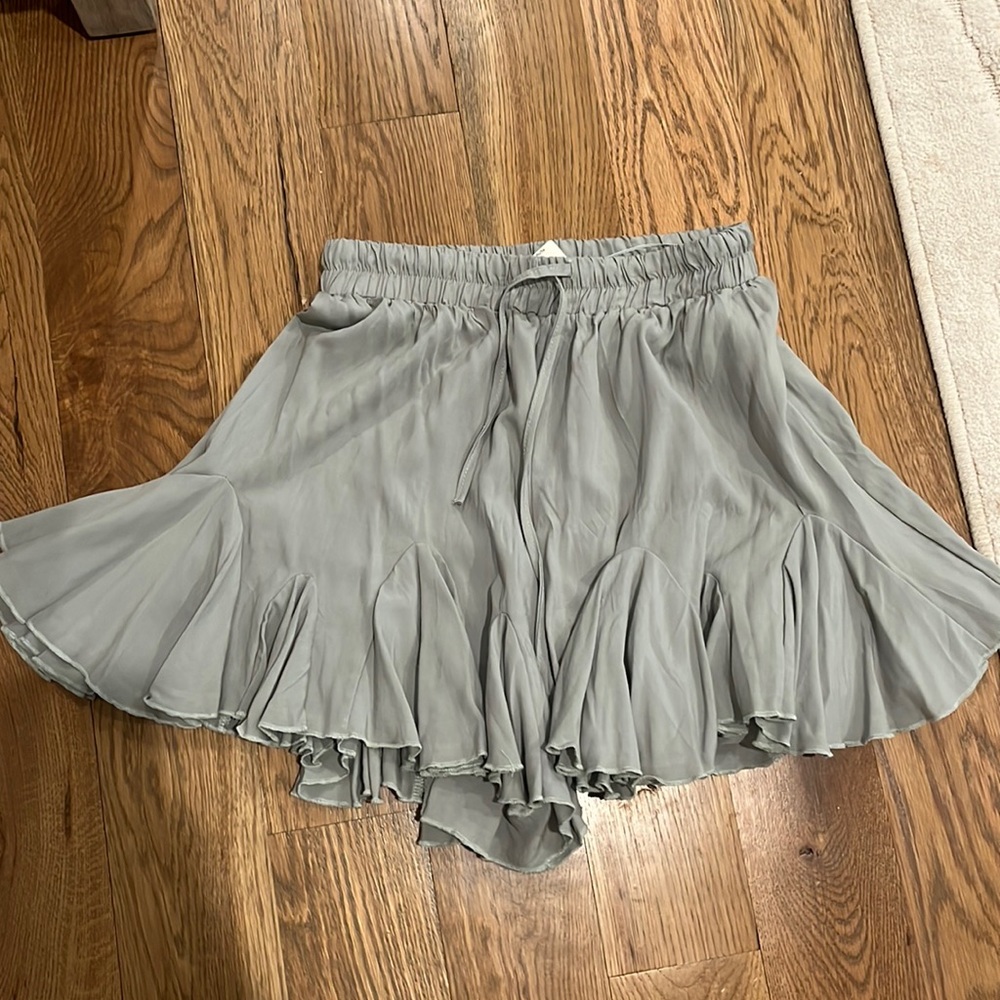 Sage Flowy Shorts NEW with tags